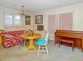 170,000 in Piscataway, NJ (Photo 5 of 12)