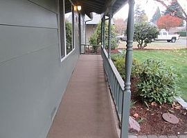 Walk to Delta Shopping Center 5 Minuets to Valley River Center  in Eugene, OR (Photo 11 of 12)