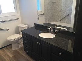 Walk to Delta Shopping Center 5 Minuets to Valley River Center  in Eugene, OR (Photo 5 of 12)