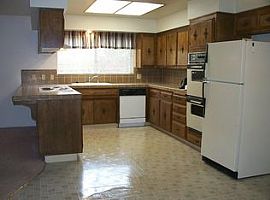  1000 Mary Ann Ave, Ridgecrest, Ca 93555  in Ridgecrest, CA (Photo 5 of 5)