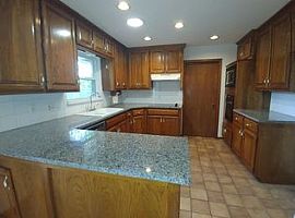 Adorable Home For Rent  in Bethany, OK (Photo 8 of 12)