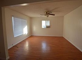 Multi Family Home in Long Beach, CA (Photo 12 of 12)