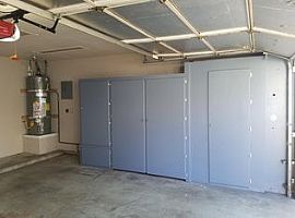 Townhouse with Vaulted Ceilings in Santa Clarita, CA (Photo 11 of 12)