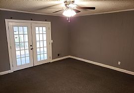 329 Quail Hills Dr, Hopkins, Sc     3 Beds 2 Baths in Hopkins, SC (Photo 4 of 10)