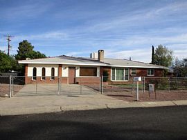 2719 E Warwick Vis, Tucson, Az 85713 in Tucson, AZ