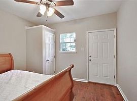 Beautiful 3 Bedroom Cozy Home in New Orleans, LA (Photo 3 of 12)