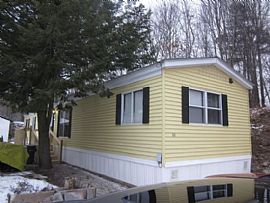 117 Jourdan St, Hinesburg, Vt 05461 in Hinesburg, VT