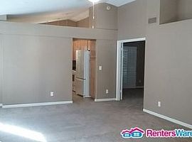 949 W Sunward Dr, Gilbert, Az in Gilbert, AZ (Photo 4 of 6)