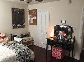 Beautiful Family 3 Bedroom House  in Sherman Oaks, CA (Photo 11 of 12)