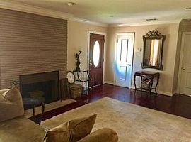 Beautiful Family 3 Bedroom House  in Sherman Oaks, CA (Photo 4 of 12)