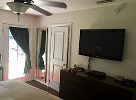 Beautiful Family 3 Bedroom House  in Sherman Oaks, CA (Photo 5 of 12)