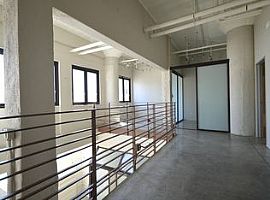 Beautiful 3 Bedroom Apartment in 1100 S Grand Ave, Los Angeles in Los Angeles, CA (Photo 3 of 12)