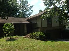 20501 Aspenwood Ln, Gaithersburg, Md 20886 in Gaithersburg, MD (Photo 2 of 11)