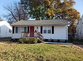 2922 Washington St, Paducah, Ky  in Paducah, KY (Photo 2 of 5)