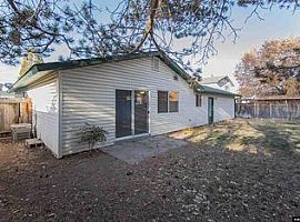 2154 La Hacienda Dr Sparks, Nv 89434 in Sparks, NV (Photo 11 of 12)