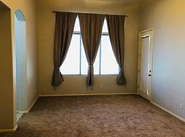 831 N Cambridge Pl, Chandler, Az 85225 in Chandler, AZ (Photo 4 of 10)