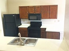 3 Beds 2.5 Baths 1,540 Sqft in San Antonio, TX (Photo 3 of 5)