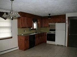 Sunbury St Providence, Ri 02908 in Providence, RI (Photo 2 of 4)