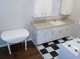 Good 2 Bedroom Home in Tallahassee, FL (Photo 12 of 12)