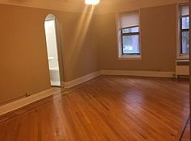 1 Bed 1 Bath 850 Sqft in White Plains, NY (Photo 2 of 3)