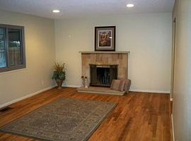 4505 Almond Dr, Reno, Nv 89502 in Reno, NV (Photo 6 of 7)