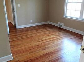 W Point Ter West Hartford, Ct 06107 in West Hartford, CT (Photo 2 of 12)