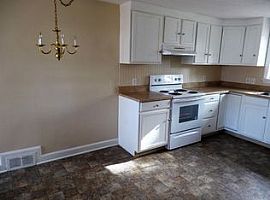 W Point Ter West Hartford, Ct 06107 in West Hartford, CT (Photo 3 of 12)