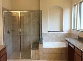 3 Beds 2.5 Baths 2,628 Sqft in Austin, TX (Photo 7 of 12)