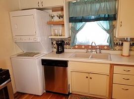  2 Beds 1 Bath 1,100 Sqft  For Rent  $1,599 /mo List Your Renta in Albuquerque, NM (Photo 12 of 12)