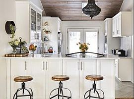 3 Beds 2 Baths 1,450 Sqft in Austin, TX (Photo 2 of 12)