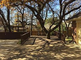 3 Beds 2 Baths 2,000 Sqft in Irving, TX (Photo 12 of 12)