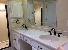 3 Beds 2 Baths 2,000 Sqft in Irving, TX (Photo 6 of 12)