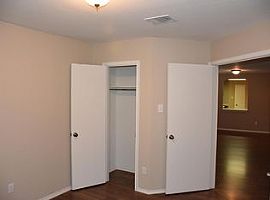 3 Beds 2 Baths 1,684 Sqft in Leander, TX (Photo 8 of 12)