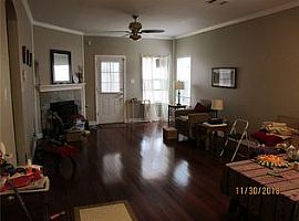 3 Beds 2 Baths 1,500 Sqft in Leander, TX (Photo 6 of 12)
