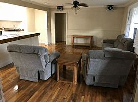 2 Beds 1 Bath 1,116 Sqft in Euless, TX (Photo 3 of 12)