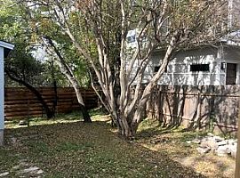 2 Beds 1 Bath 728 Sqft in Austin, TX (Photo 12 of 12)