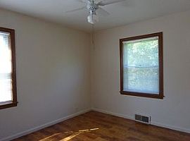 House For Rent in Indianapolis, IN (Photo 2 of 6)