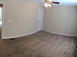 2000 Willow Dr Apt 1, Richmond, Ky in Richmond, KY (Photo 3 of 6)