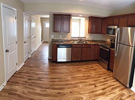 1001 Autumn Leaf Dr, Richmond, Ky in Richmond, KY (Photo 2 of 6)