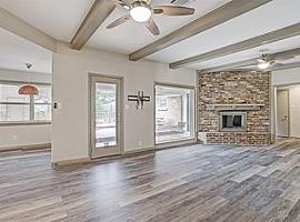 House For Rent in Houston, TX (Photo 3 of 9)