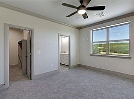 4 Beds 2.5 Baths 2,012 Sqft in Spicewood, TX (Photo 10 of 12)