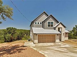 4 Beds 2.5 Baths 2,012 Sqft in Spicewood, TX (Photo 2 of 12)