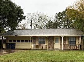 3 Beds 2 Baths 1,215 Sqft in College Station, TX