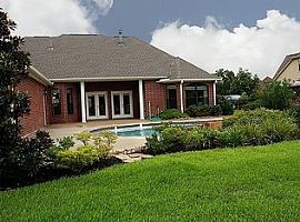 3 Beds 2.5 Baths 2,633 Sqft in Fulshear, TX (Photo 11 of 12)