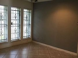 3 Beds 2 Baths 1,501 Sqft in Houston, TX (Photo 3 of 12)