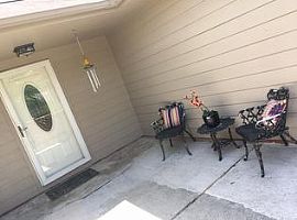 3 Beds 2 Baths 1,501 Sqft in Houston, TX (Photo 9 of 12)