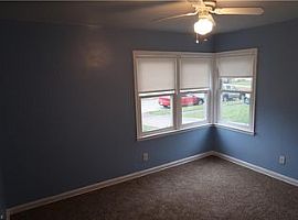 3 Beds 1 Bath in Cuyahoga Falls, OH (Photo 4 of 7)