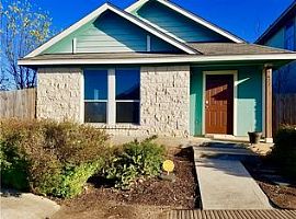 3 Beds 2 Baths 1,104 Sqft in Austin, TX