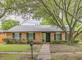 4 Beds 2 Baths 2,150 Sqft in Dallas, TX