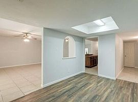 4 Beds 2 Baths 2,150 Sqft in Dallas, TX (Photo 8 of 12)